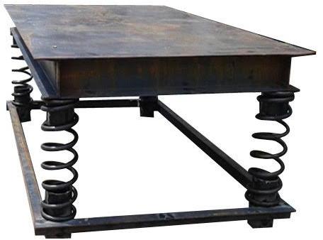 Brown Manual Concrete Vibrator Table