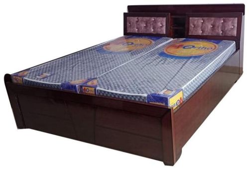 Polished Plywood 50-60 Kg Queen Size Wooden Bed, For Home, Specialities : Termite Proof, Quality Tested