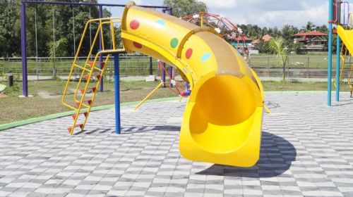 Mulit Colour Printed UC-048-SL Mini Tube Slide, For WaterPark, Amusement Park