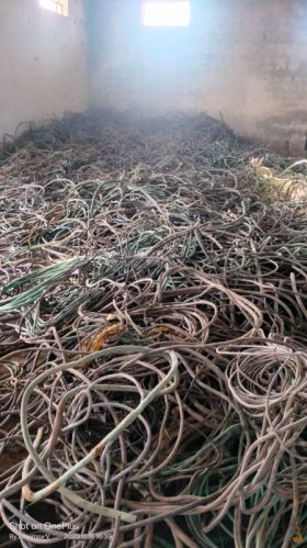 Light Brown PVC Copper Cable Scrap, For Electrical Goods, Electrical Industry, Melting