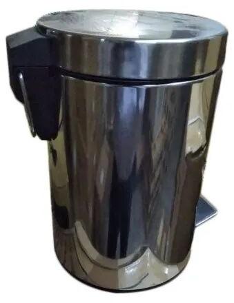 Round Stainless Steel Pedal Dustbin, Pattern : Plain