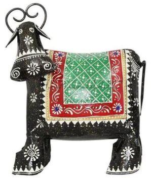  Iron Antique Cow Showpiece