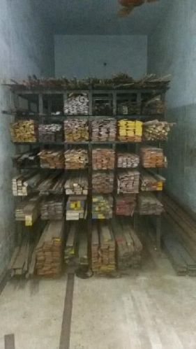 Non Poilshed Spring Steel Flat, Brand Name : Commercial