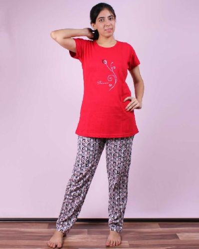 Indrayani Knitted Night Suits L, M, Xl, Gender : Female