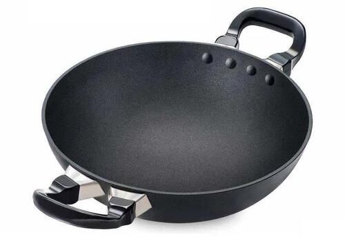 Hawkins Futura Kadhai, Color : Black