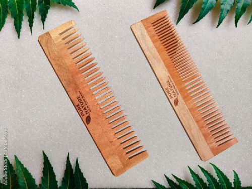 Wooden Comb 2, For Home, Hotel, Salon, Feature : 100% Genuine, Easy To Use, Light Weight, Safety