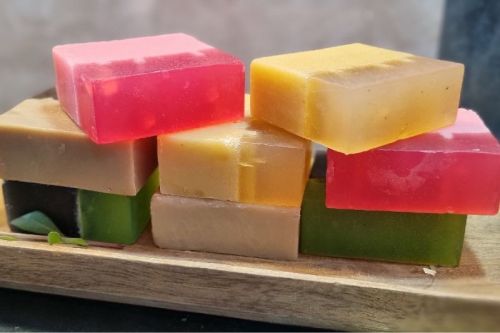 Square Chandan Herbal Soaps, For Bathing, Parlour, Skin Care, Form : Solid