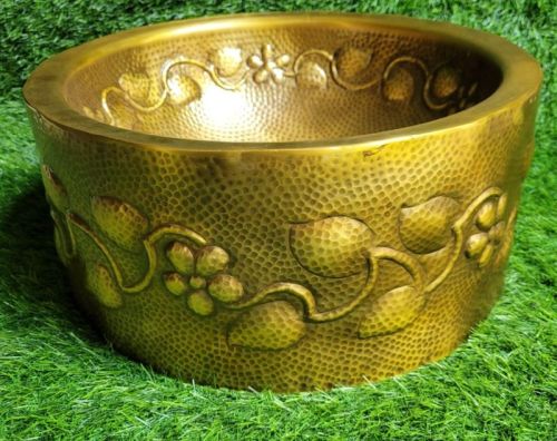 Yellow Brass Double Wall Wash Basin, Shape : Round