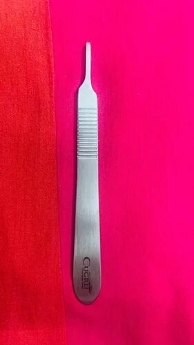 Cugret Silver Stainless Steel BP Scalpel Handle, For Surgical, Size : 4 Inch