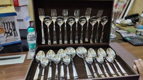 Chiaro Silver Stainless Steel Cutlery Set, For Kitchen, Packaging Size : 24-piece