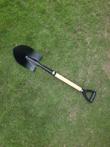 Curved Manual Carbon Steel Garden Spade, For Agricultural, Handle Type : Wood Handle