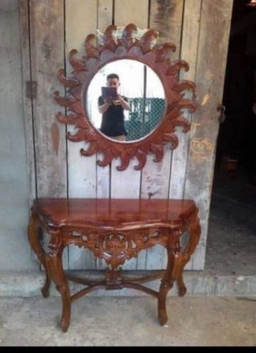 Brown Wooden Hand Carved Dressing Table
