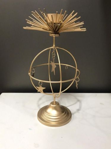 Polished AL2040 Golden Candle Holder, For Table Centerpiece, Design Method : Antique