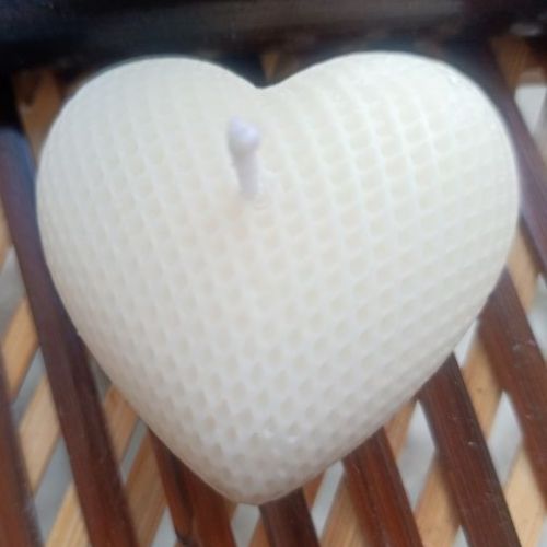 White Heart Glossy Paraffin Wax Handmade Candles, For Lighting, Decoration