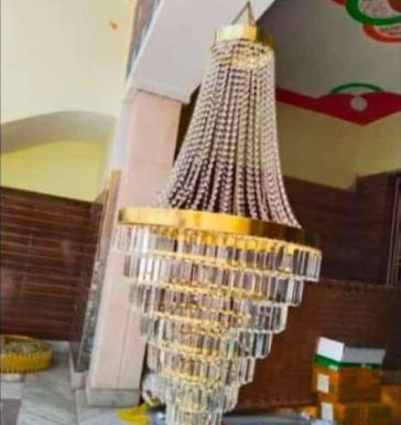 Polished Crystal Jhumar, Feature : Attractive Designs, Fine Finishing, Shiny Look