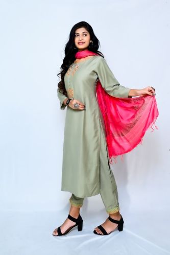 Krupa Fashion Plain Muslin Silk Green Kurti Pant Set, Size : XL, XXL, Large