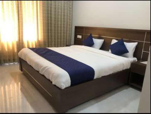 Square Cotton Cushion Cover, Size : 13*13, 17*17 Inches