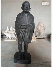 Black Marble Pain Mahatma Gandhi Statue, Size : 3 Feet