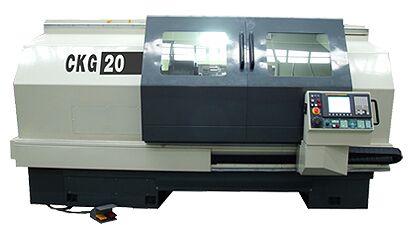 CNC Flat Bed Pipe Turning Lathe Machine