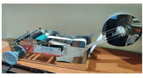 Manual Bottle Labeling Machine