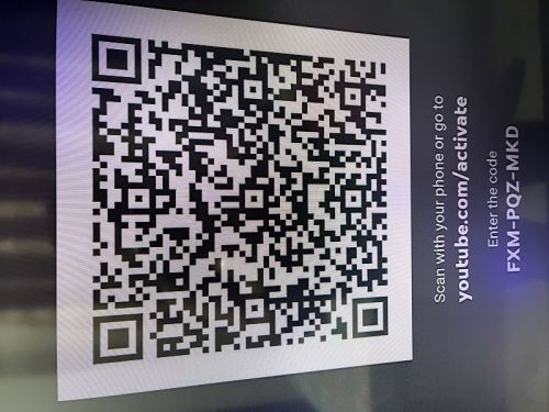 Yellow Square Polished Wood Auditorium Chair, For Restaurant, Office, Hotel, Home, Banquet