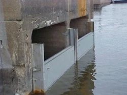 RKT Cast Iron Stop Log Sluice Gate, For Water Sewage, Automation Grade : Manual