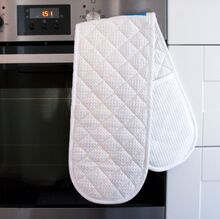 Sandex Corp Cotton Embroidered Oven Mitts, Style : Printed