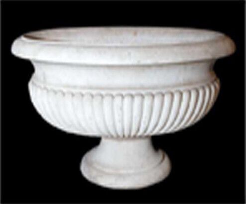 Polished Marble Garden Planter, Size : Customised