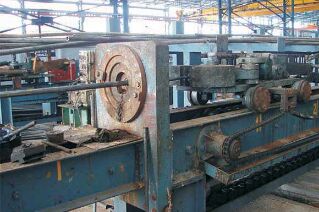 Alloy Seamless Pipes, Thickness : 0.5 mm to 25 mm