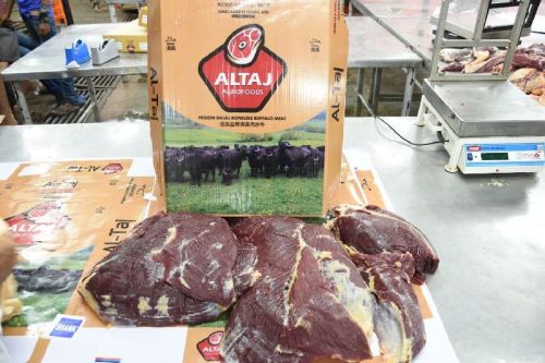 INDIAN BONELESS HALAL BUFFALO MEAT, For FOODS, Packaging Type : PLAYTHING LAMINATED