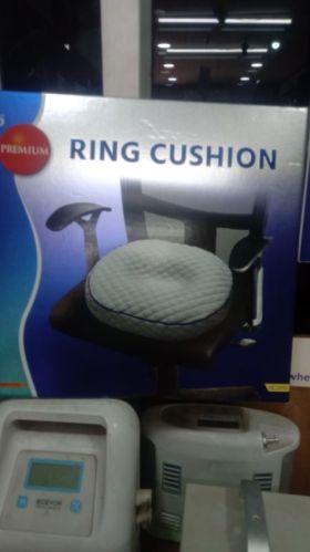 Creamy Ring Cushion, For Physical Therapy, Feature : Adjustable