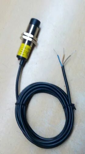 SYSTEM CONTROLS Metal Proxy Sensor, Voltage : 10-30VDC