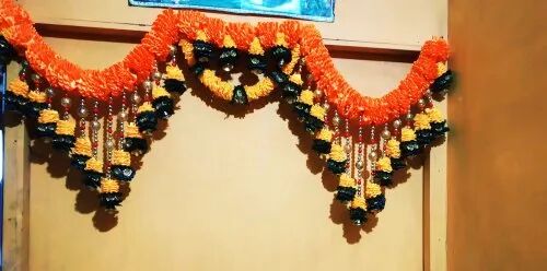 Plastic Artificial Flower Door Hanging