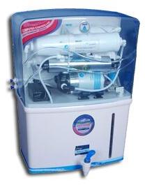 Domestic water purifier