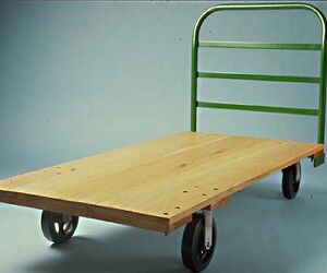 Bantamweight Oak Platform Trucks