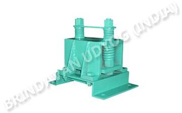 Electric Semi Automatic Electro Magnetic Pulsating Vibrator, For 9-12kw, Certification : BUI