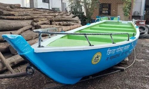 FRP Rowing Boat, Seating Capacity : 15 Person