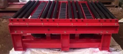 Mild Steel 90 Degree Turntable, For Industrial, Color : Red Black