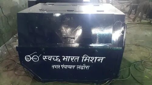 Plastic Garbage Container, Capacity : 21-25 Liters