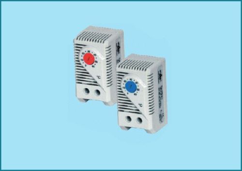 Small, Compact Thermostat