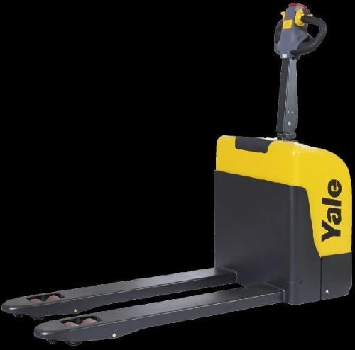Compact Powered Pallet Trucks