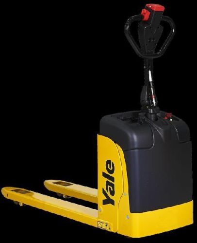 Super Compact Powered Pallet Trucks