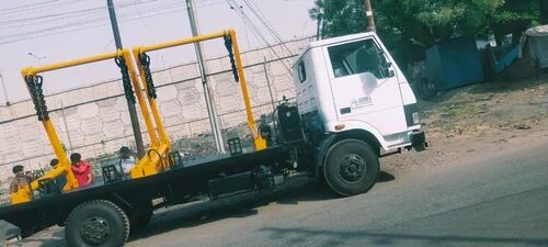 Hydraulic dumper