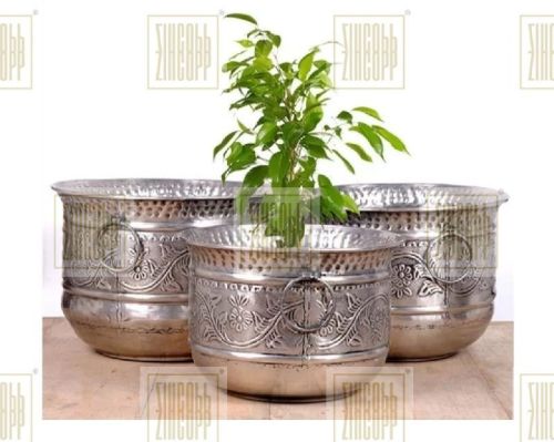 Designer Planter Pots Set of3, For Outdoor Use, Indoor Use, Decoration, Size : 10 Inches
