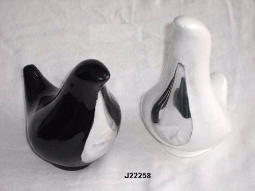 Glass Aluminium Penguin Sculpture, For Home Decoration, Style : Fiqures