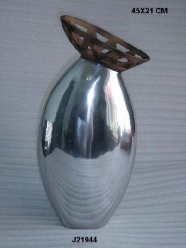 Aluminium Vases In Oval Shape