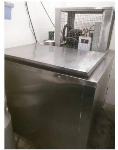 Can Cooler, Voltage : 230 Vac Single PH