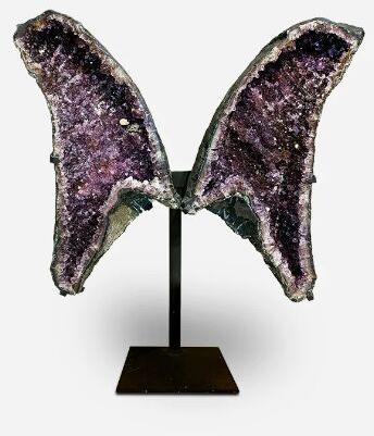 Amethyst Butterfly Wings Geode, Color : Purple