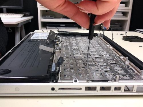 MacBook Pro Keyboard Replacement 8500