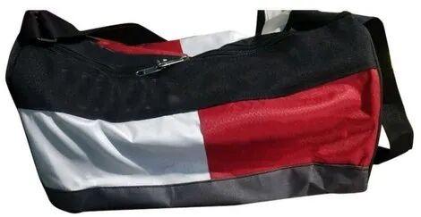 Plain Polyester Gym Bag, Closure Type : Zip